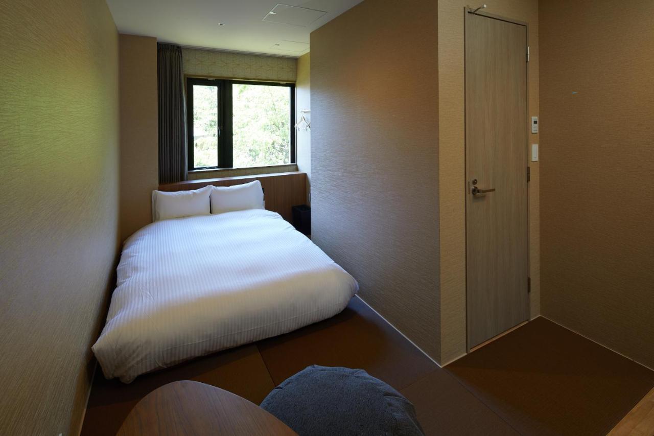Yutowa Hotel 4*