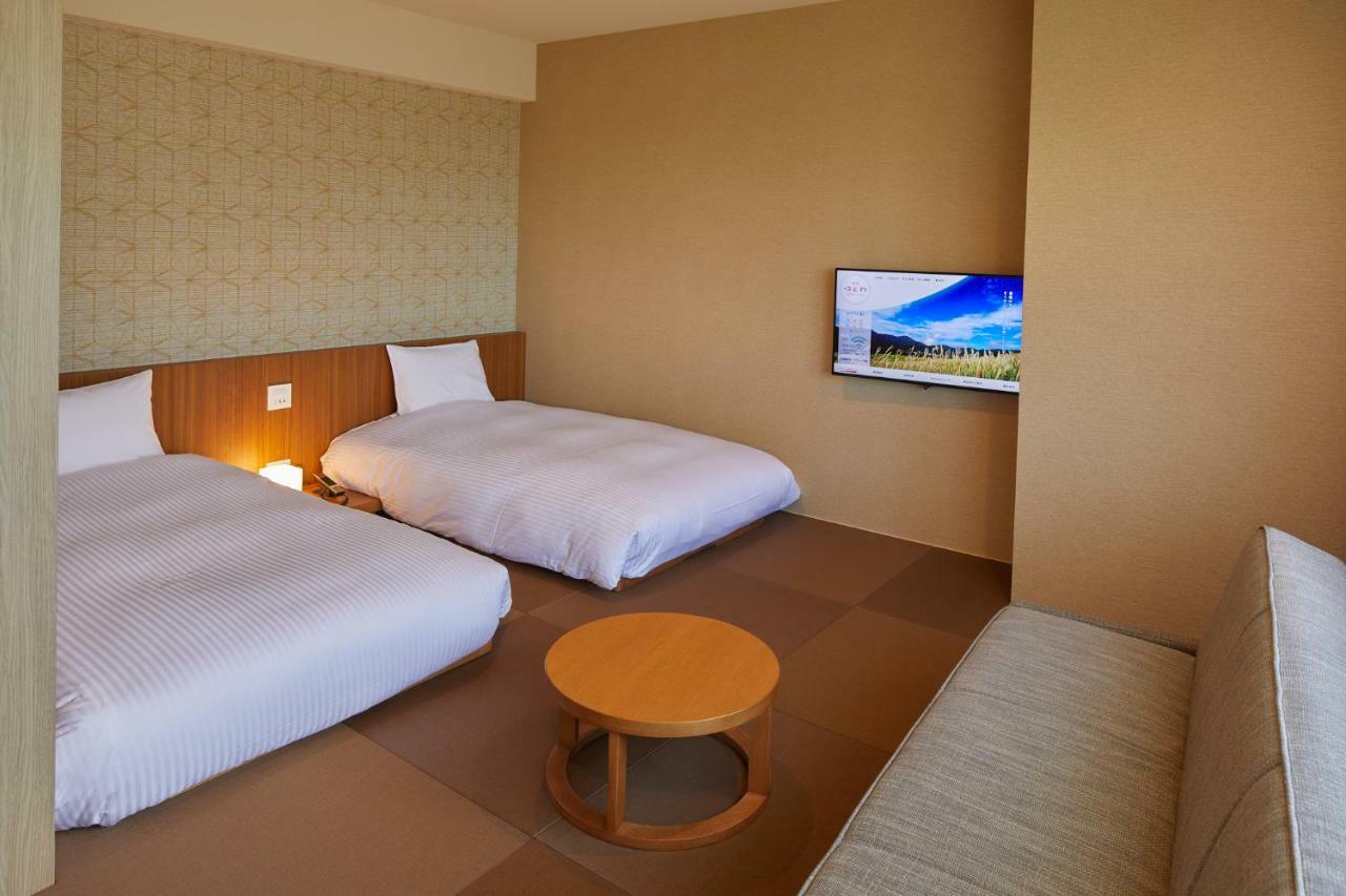 โรงแรม Yutowa